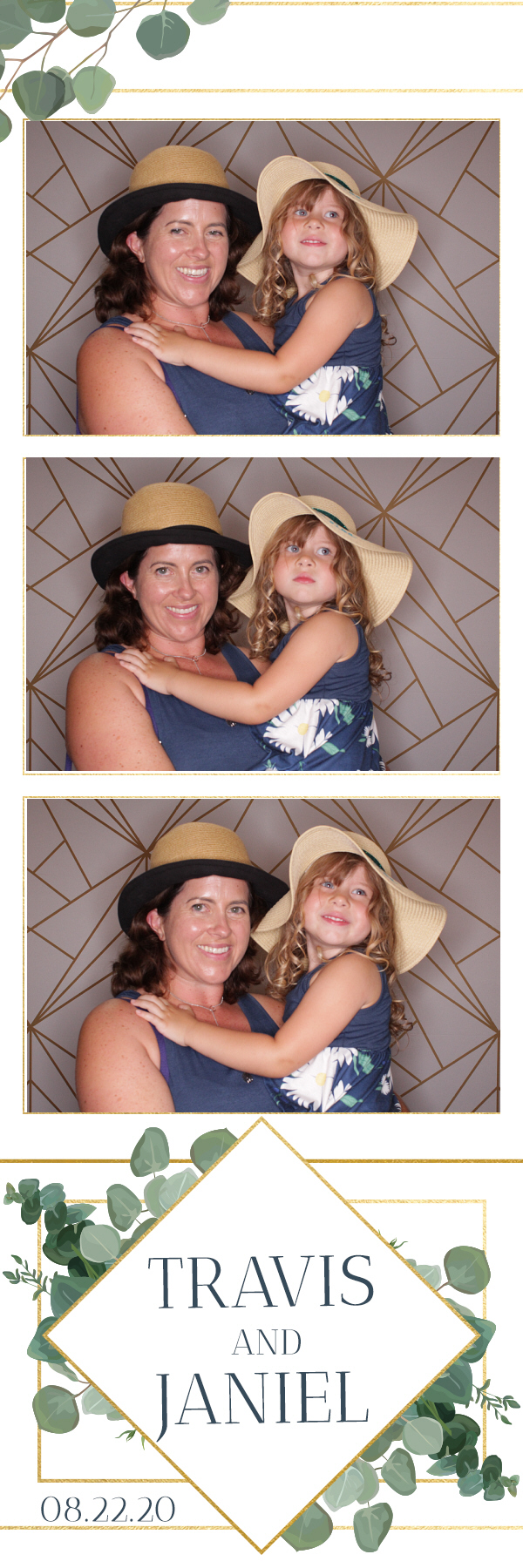 Jacquie & Dennis’ Wedding | View more photos from the event at gallery.photoboothbillings.com/u/PhotoBoothBillings/Jacquie-Dennis’-Wedding-0